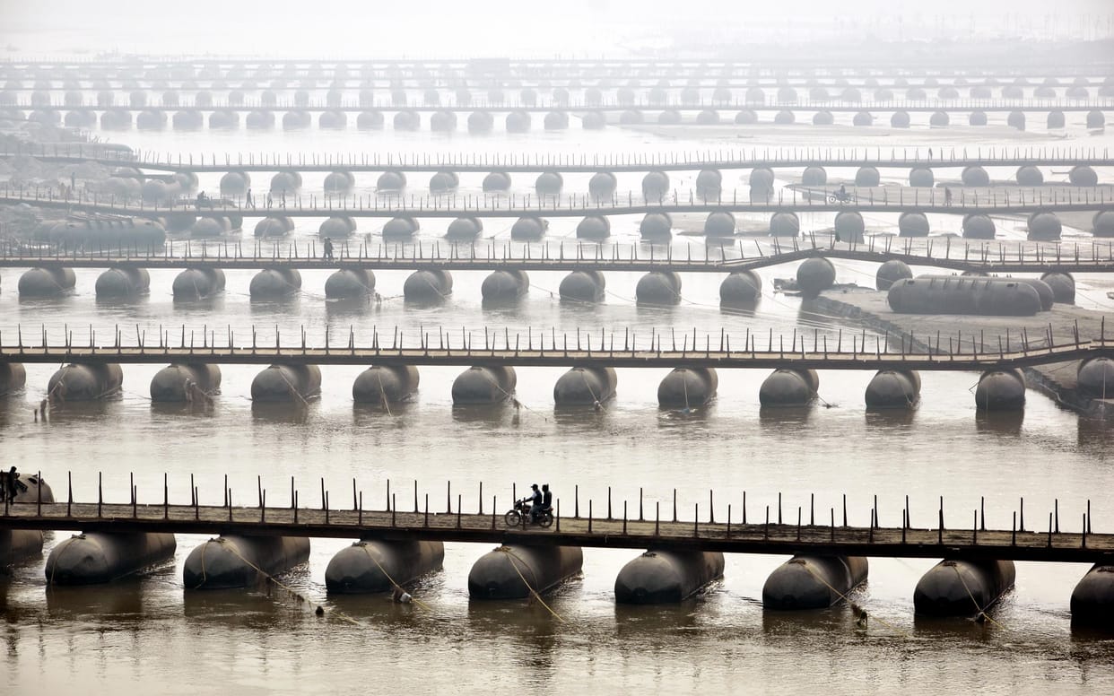 Mahakumbh: 20 pontoon bridges available for traffic, PWD claims - all bridges will be ready by December 25