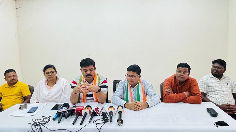 विधायक विक्रम मंडावी