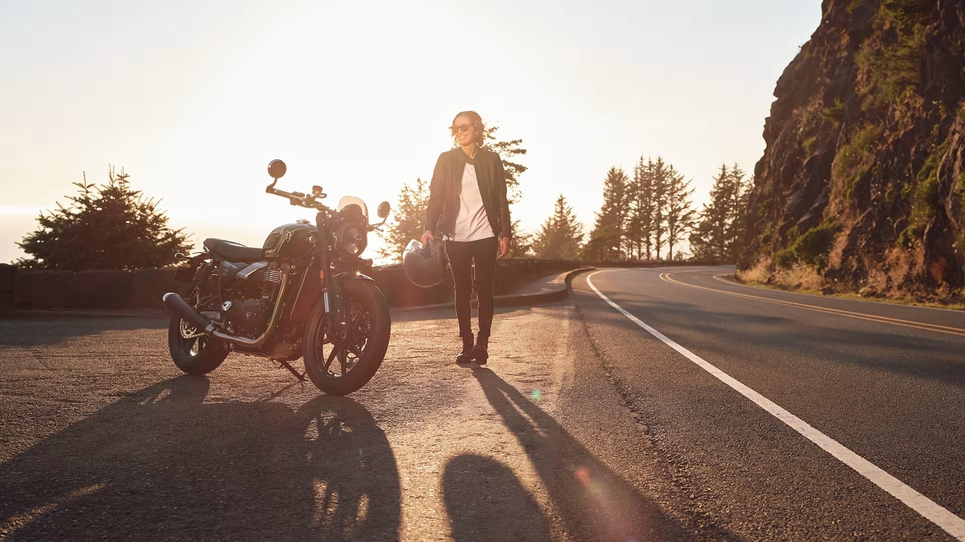 Triumph Motorcycles launches 2025 Triumph Speed Twin 900 motorcycle in India Know Price Features Specification