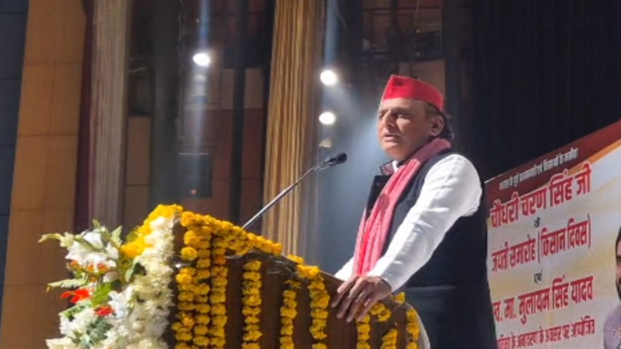 Etawah: Akhilesh said dictator cannot stay in power for long