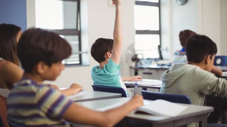 UP: 10वीं का छात्र रहस्यमयी तरीके से लापता, CCTV में दिखा आखिरी बार; परिवार को अनहोनी का डर