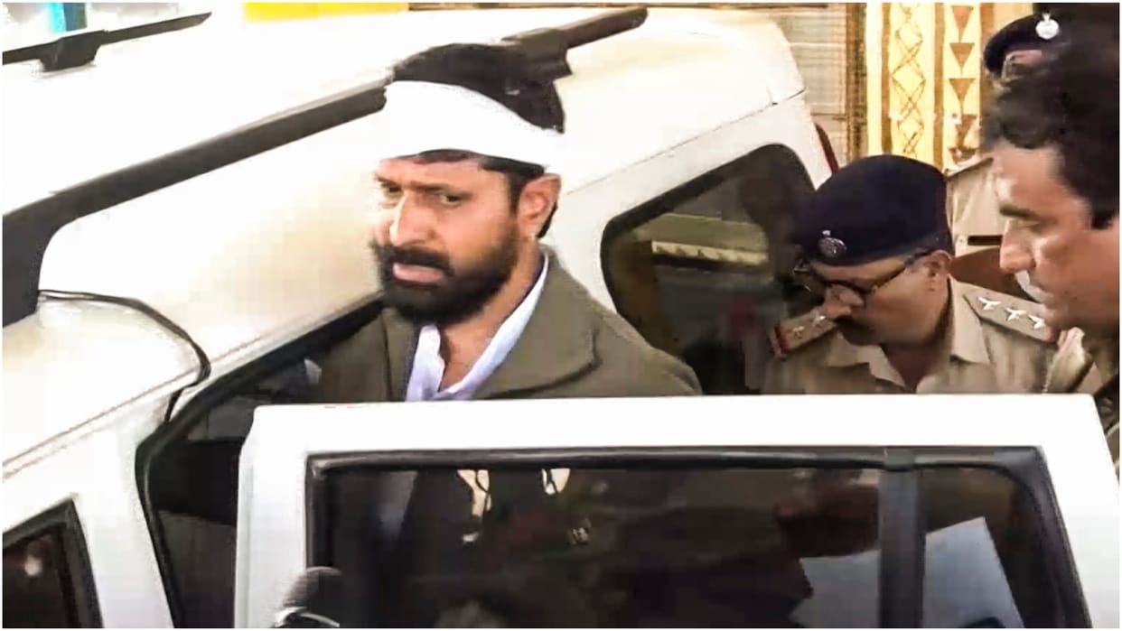 Karnataka: FIR in the case of attack on BJP MLA CT Ravi; allegation- the attackers had the intention to kill