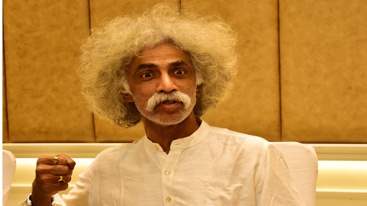 Actor Makarand Deshpande had a special conversation with Amar Ujala on his visit to Gorakhpur.