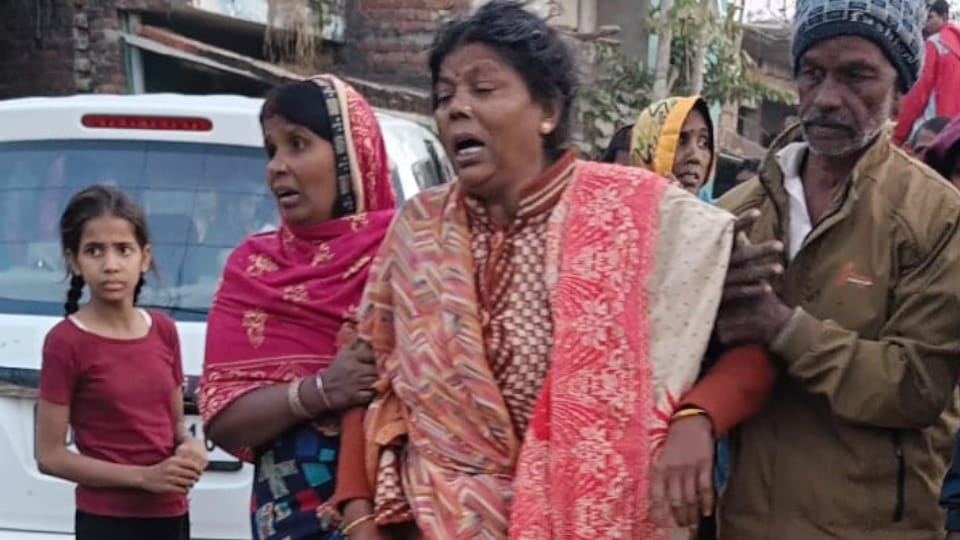 A married woman who got burnt in the arson incident in Gorakhpur Dahala village also died.