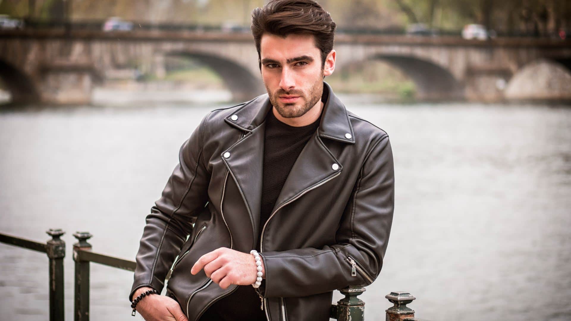 How To Identify Leather Jacket in easy way in hindi