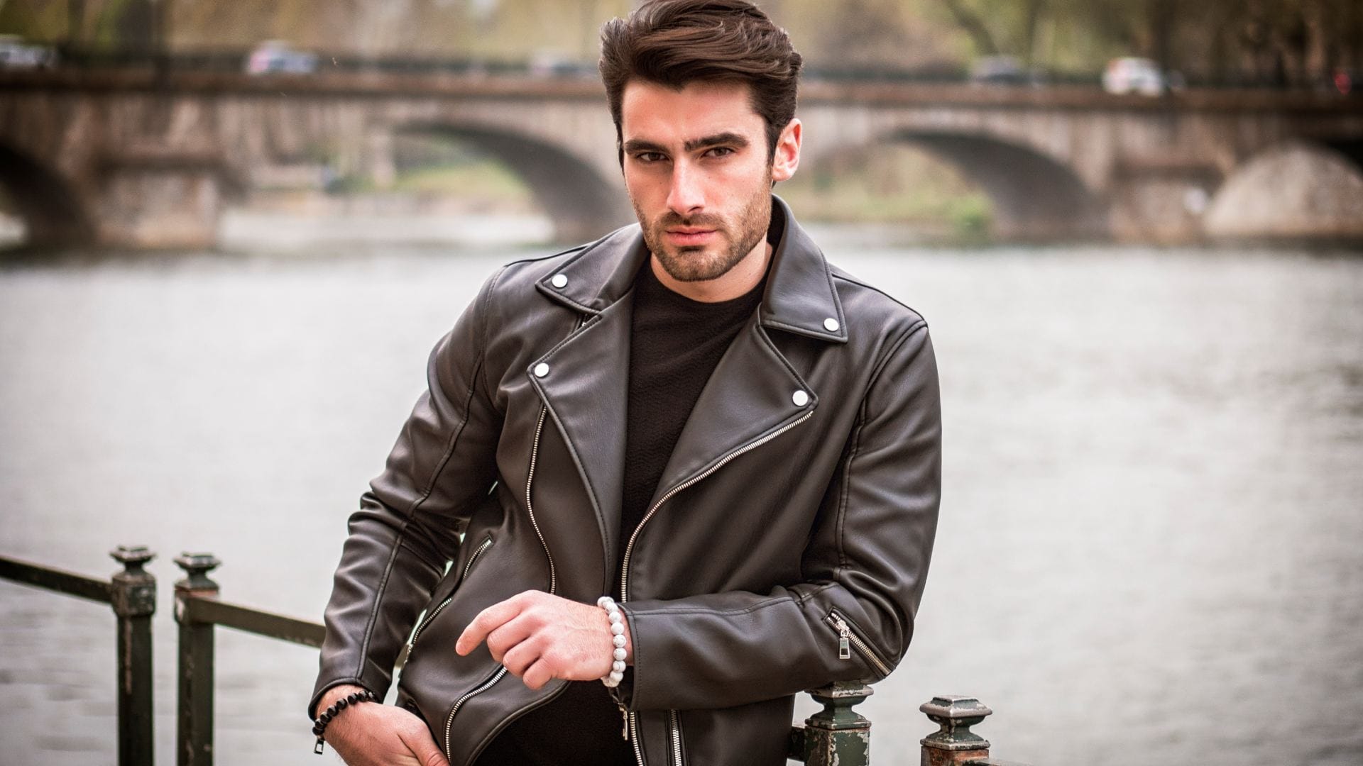 How To Identify Leather Jacket in easy way in hindi