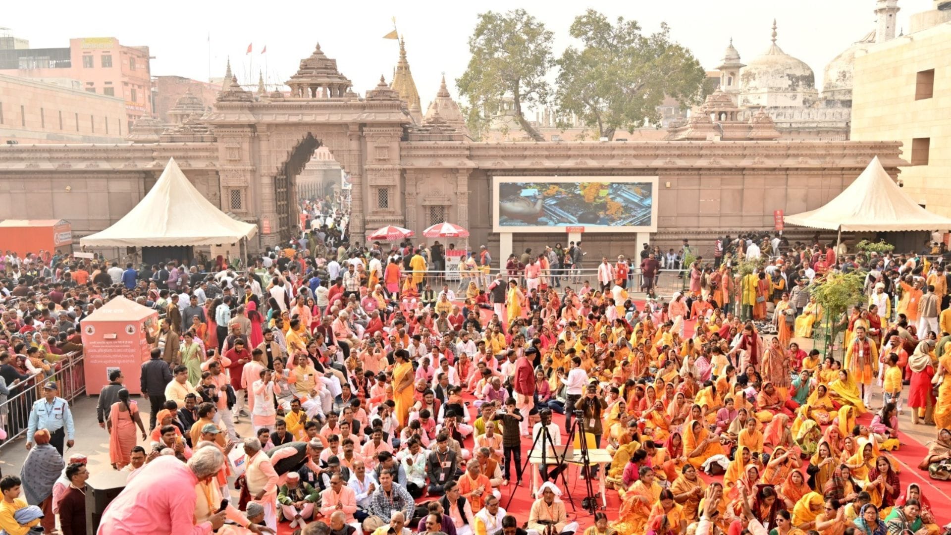 Mahashivratri 2025 Things To Keep In Mind While Travelling Kashi Vishwanath Temple in Varanasi