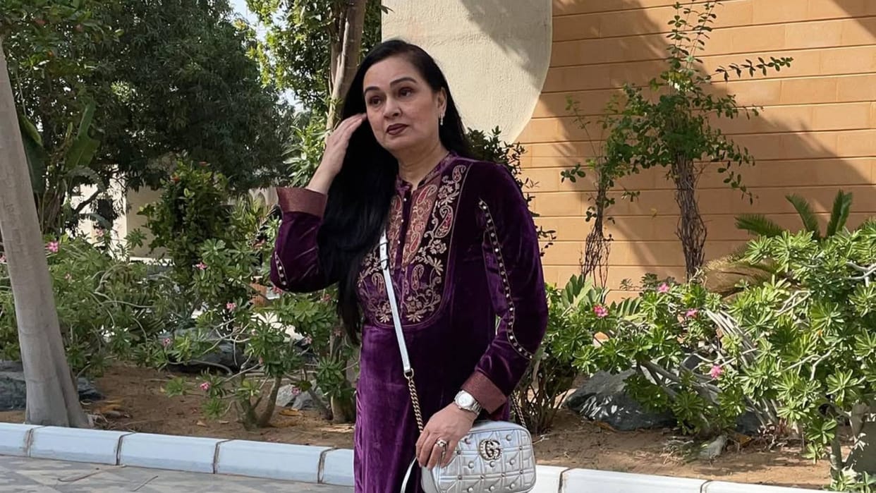 Padmini Kolhapure sat among the public watched the film Mali in Dehradun thanked the people