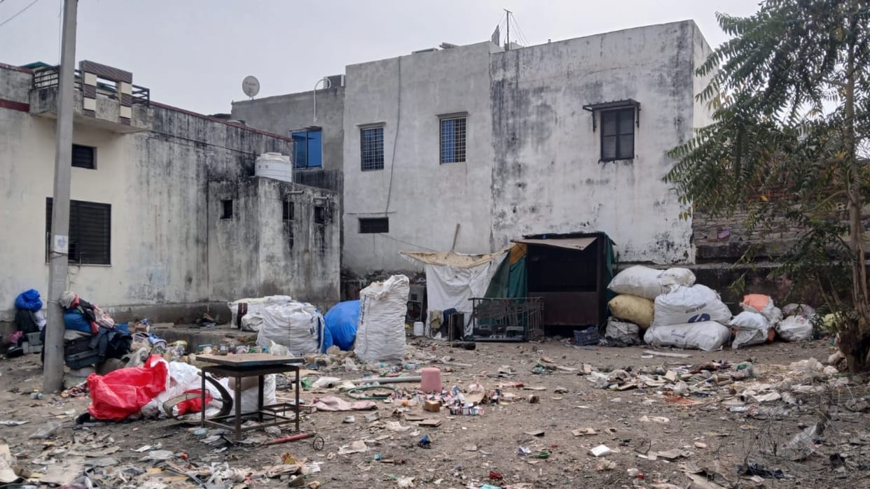 Chittorgarh News: Municipal Council's night shelter became a den of thieves, police raided and recovered goods