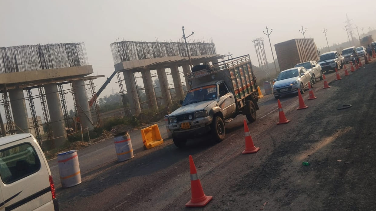 There will be diversion on Kanpur-Lucknow highway for one month from today