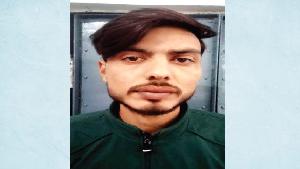 Sambhal violence: Accused of looting magazine from police arrested, 450 faces searched