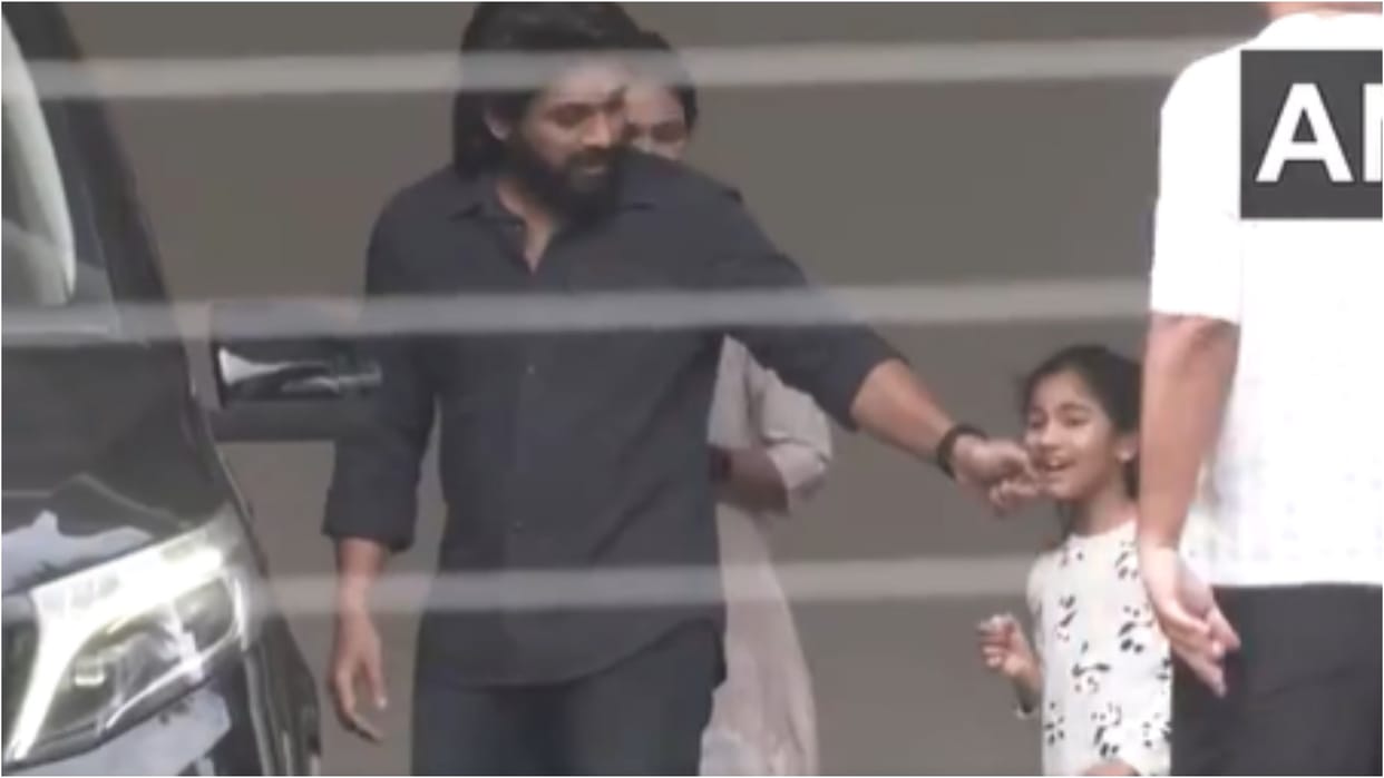 Allu Arjun to appear before Chikkadpally police station today in connection with Sandhya Theatre incident