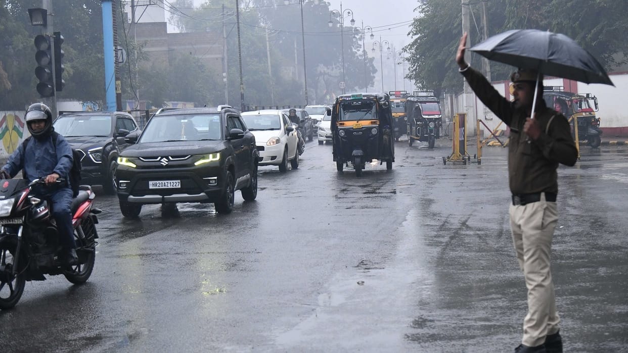 Weather change again tonight in Haryana, chances of rain and hailstorm along with strong winds for two days