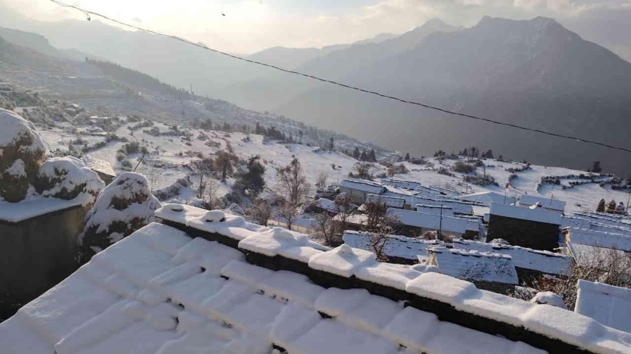 Snowfall More than 50 villages were covered with snow Difficulties started increasing in Chamoli