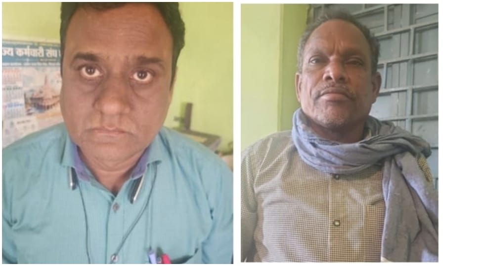 एसीबी की टीम ने किया गिरफ्तार