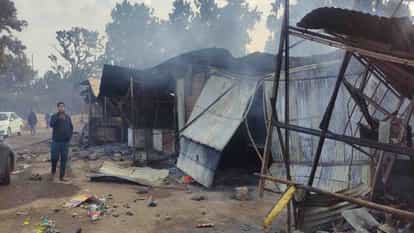 Anuppur News: 12 shops burnt to ashes in a fire caused by a short circuit late at night