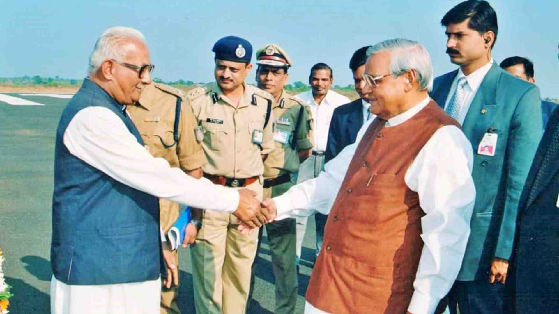 Atal Bihari Vajpayee 100th Birthday Know His Connection to Jabalpur Historical Moments See Photos