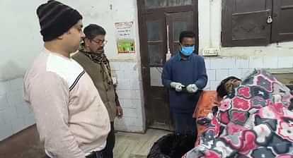 Bihar News: पढ़ाई के लिए मां ने डांटा, बेटे ने खा ली चूहे मारने की दवा, गंभीर हालत में अस्पताल में भर्ती Bihar News: Mother scolded son for studies he ate rat poison admitted to hospital in Muzaffarpur crime News