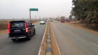 3103 people have lost their lives in road accidents in the last two years in Bareilly division