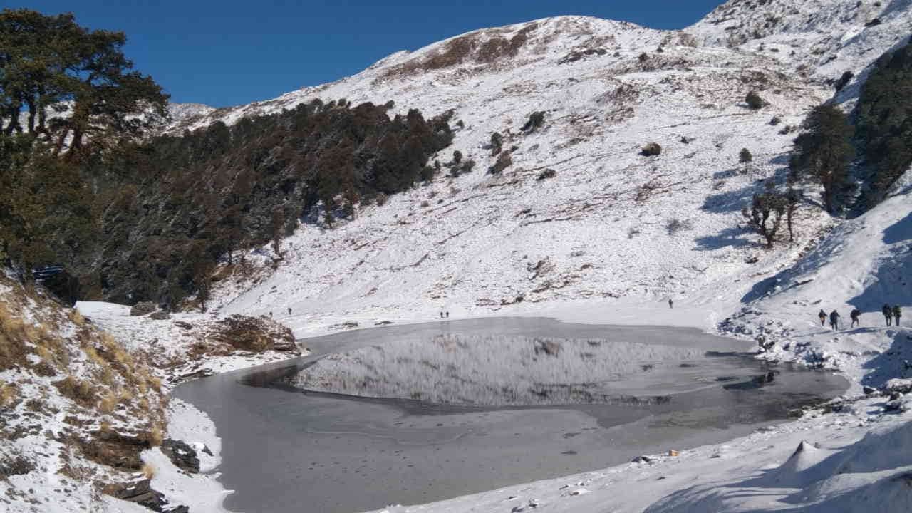 Snowfall More than 50 villages were covered with snow Difficulties started increasing in Chamoli