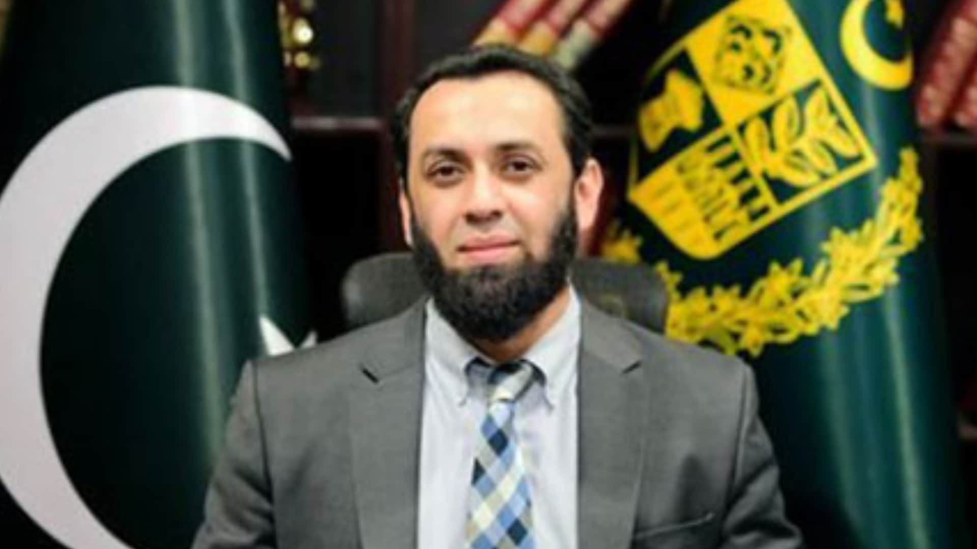 अताउल्लाह तरार, पाकिस्तान के सूचना मंत्री