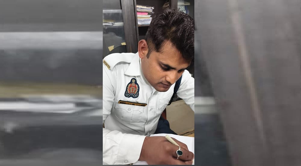 Traffic constable beaten up near police post and uniform torn two youths were on a bike without number plate