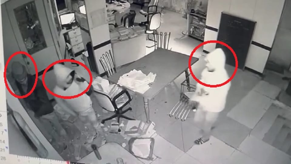 one more accused of bank theft arrested in Lucknow.
