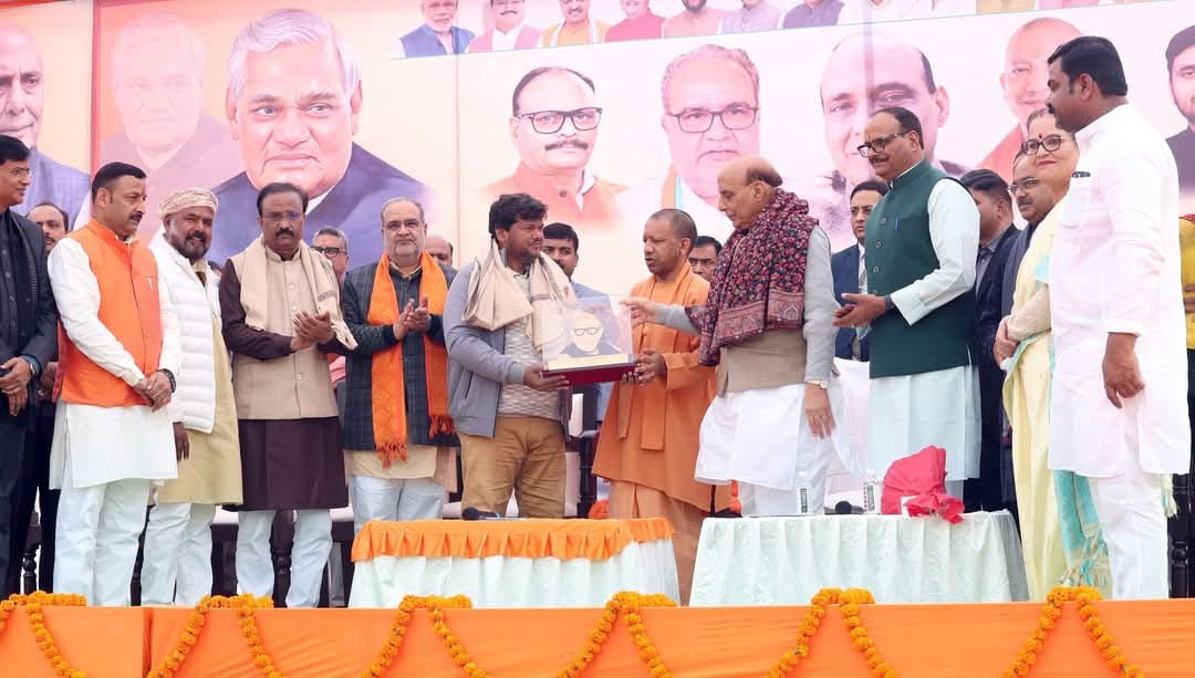 Former PM Atal Bihari Vajpayee's statue unveiled in Lucknow.