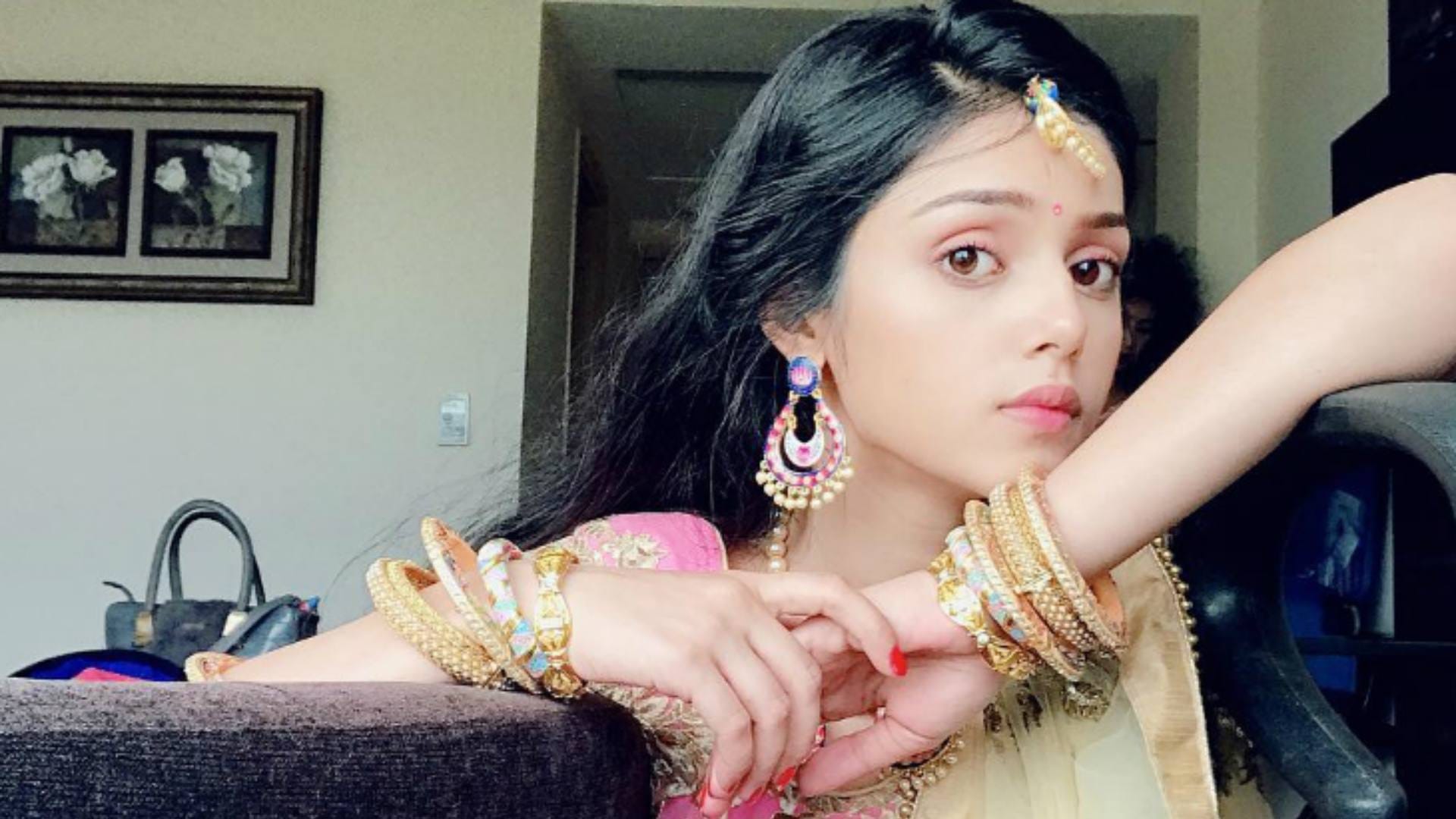 Year Ender 2024 These Tv Celebs comeback Became Flop Nia Sharma Mallika Singh Neil Bhatt Shivangi Joshi