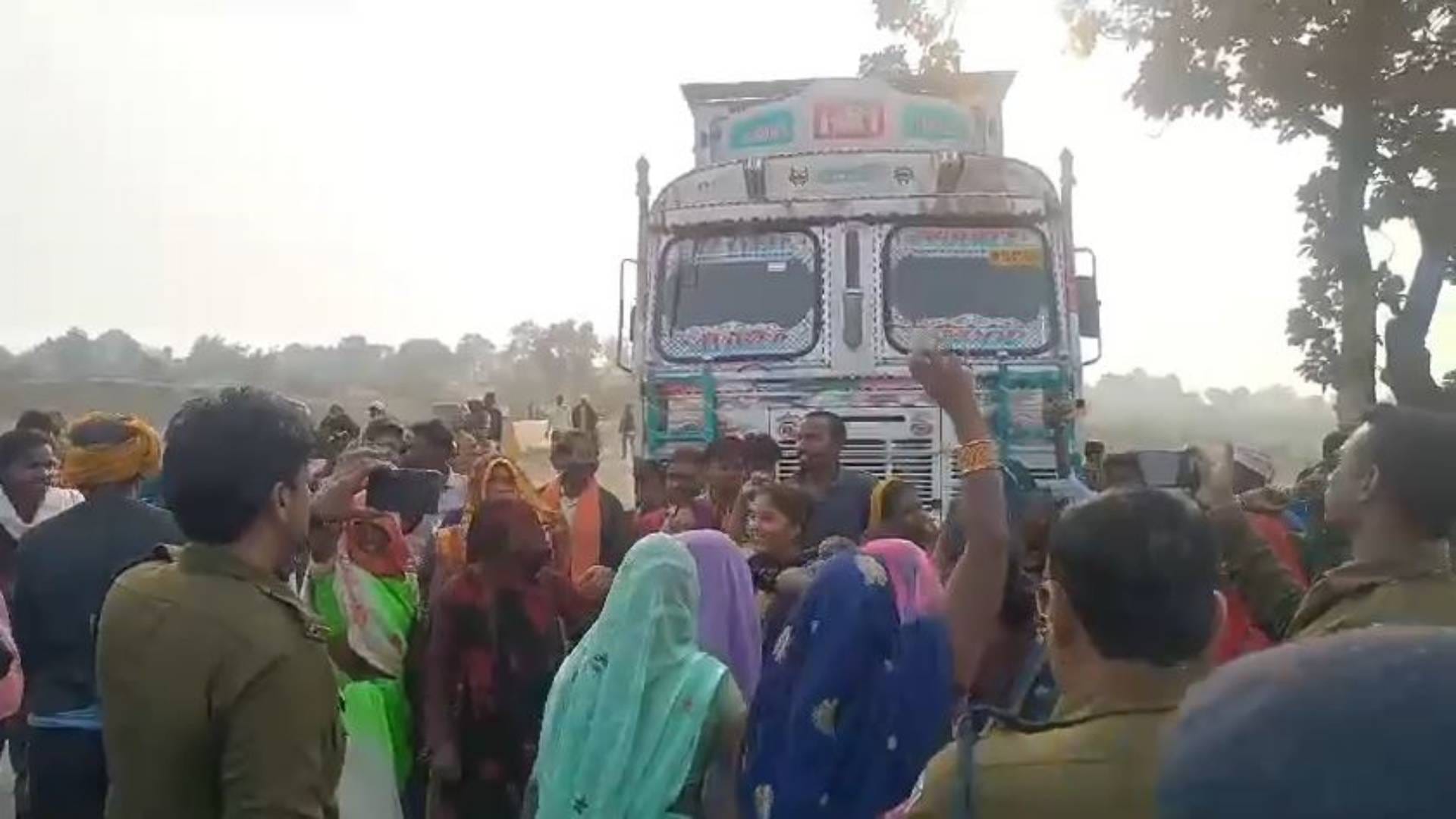 शहडोल-रीवा मार्ग पर लगा जाम
