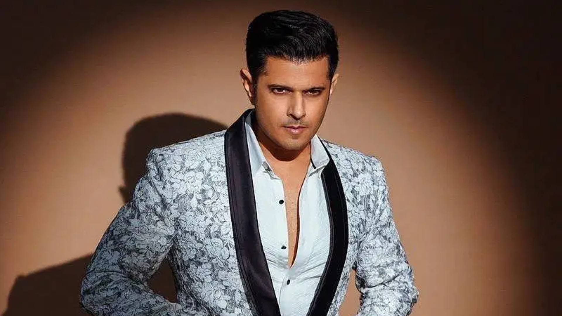 Year Ender 2024 These Tv Celebs comeback Became Flop Nia Sharma Mallika Singh Neil Bhatt Shivangi Joshi