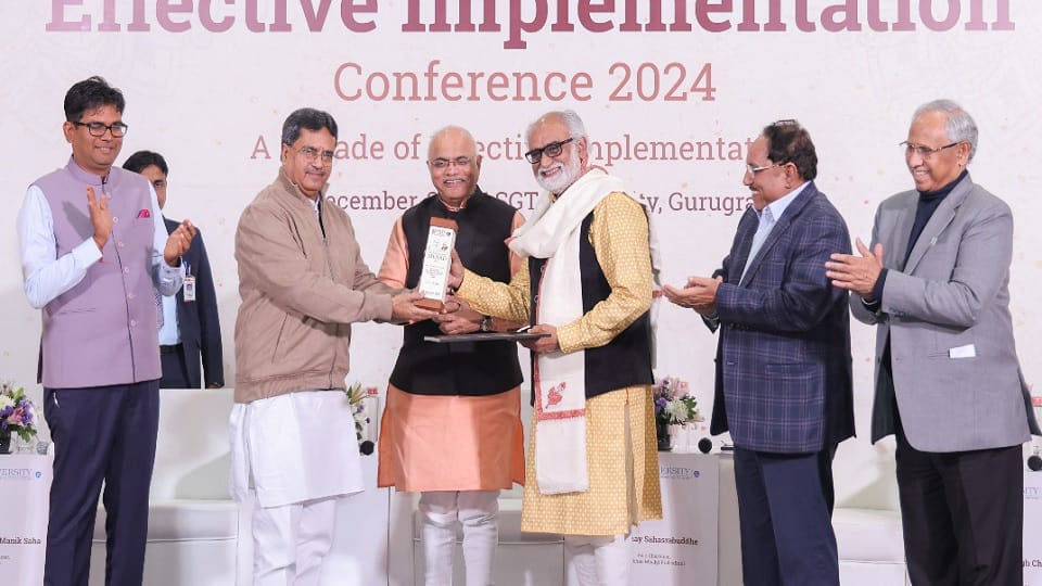 Dr. Sachchidanand Joshi honored on the birth anniversary of Atal Bihari Vajpayee