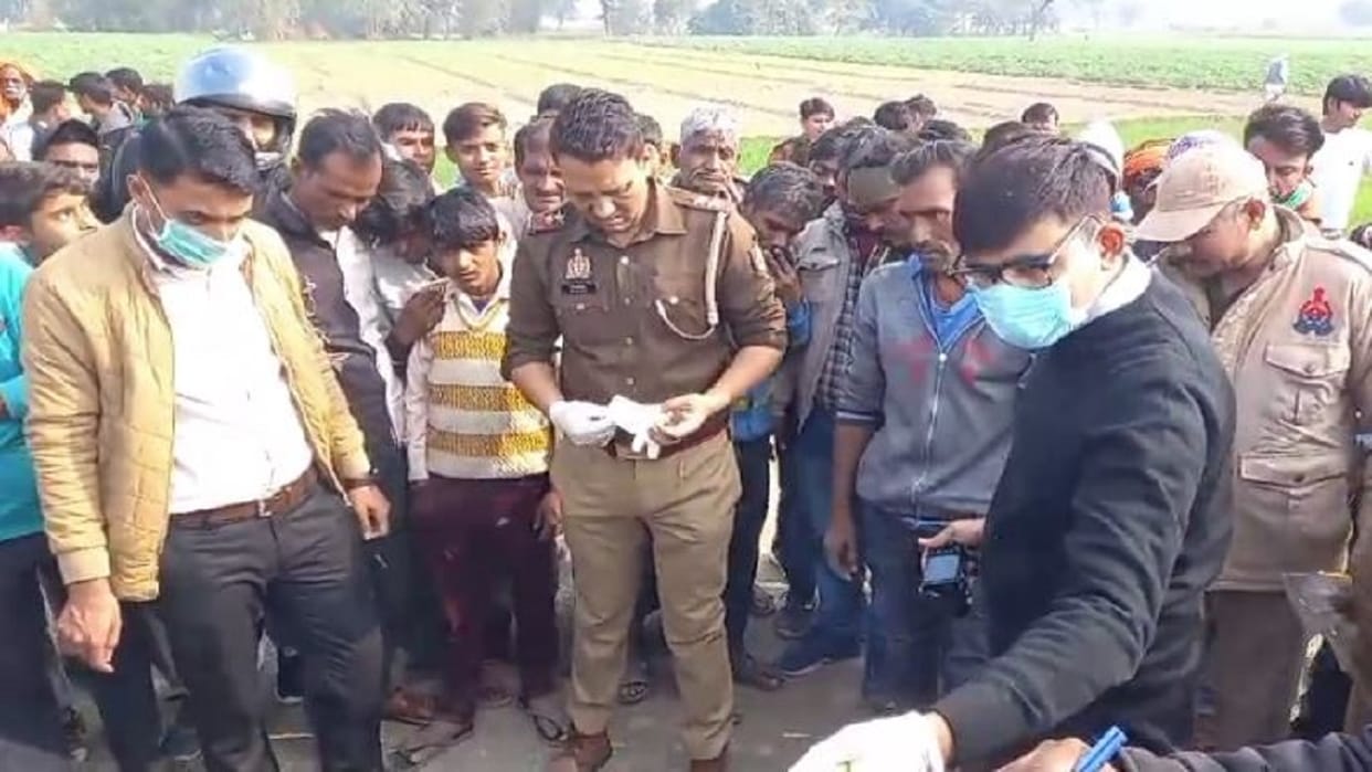 dead body of young man was found floating in the canal in Budaun
