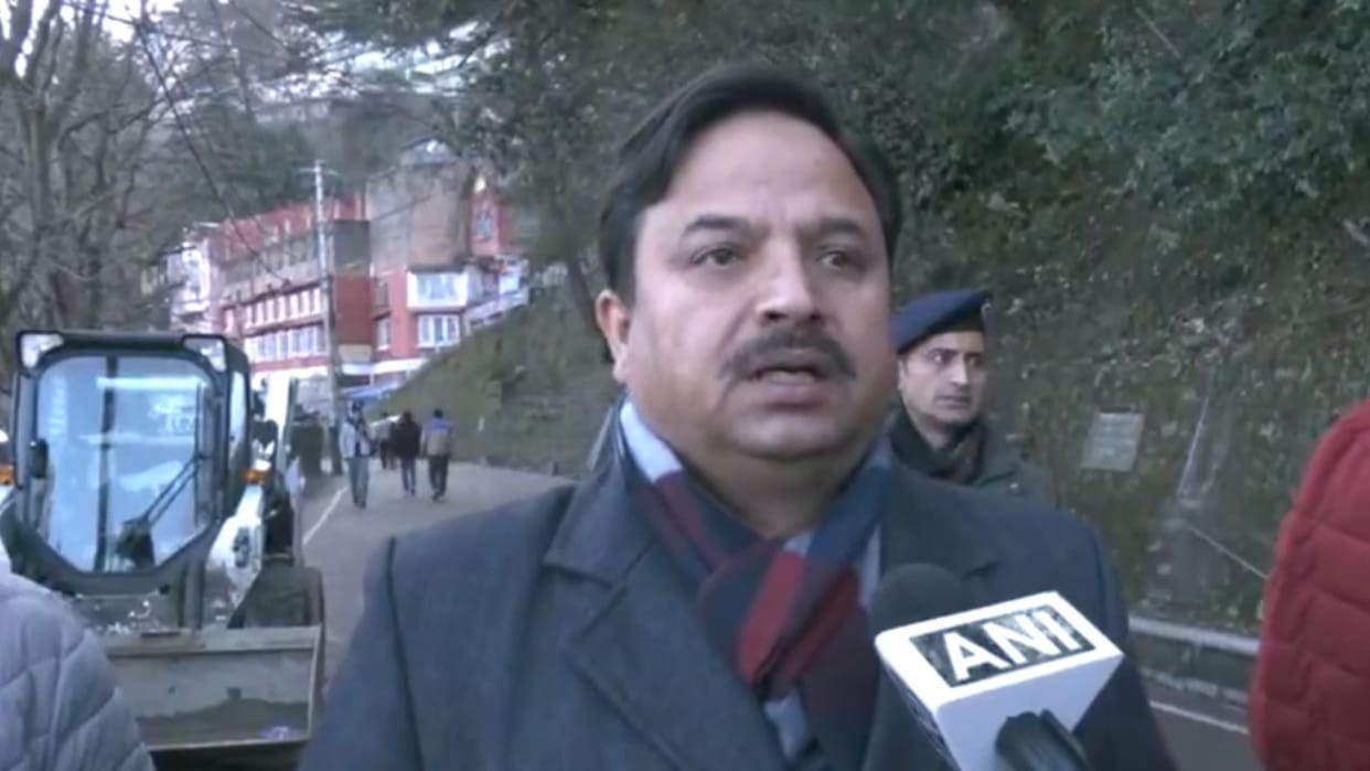 Shimla News DC Anupam Kashyap said Roads connecting the capital Shimla are open appeal to be cautious