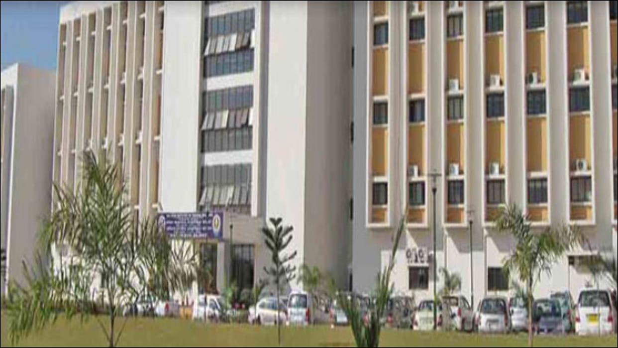 MBBS student from Assam dies by suicide at AIIMS Bhubaneswar news in hindi
