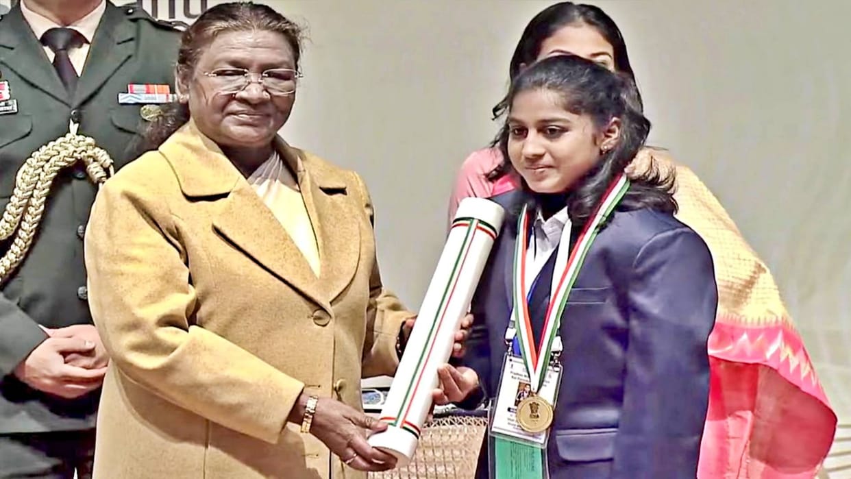 Bihar Nalanda Sheikhpura Extraordinary talent of disabled girl Goldie awarded with PM National Child Award