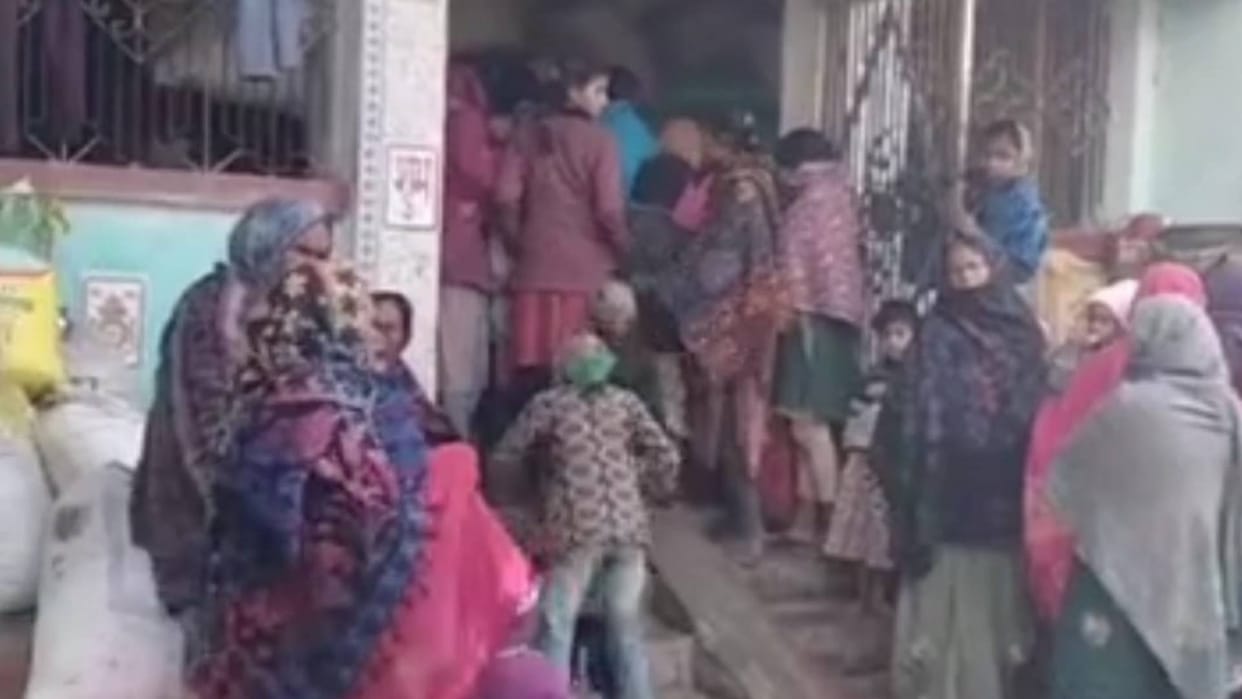 Crime in Bihar A person was murdered with a sharp weapon in Siwan he had left home to go to market