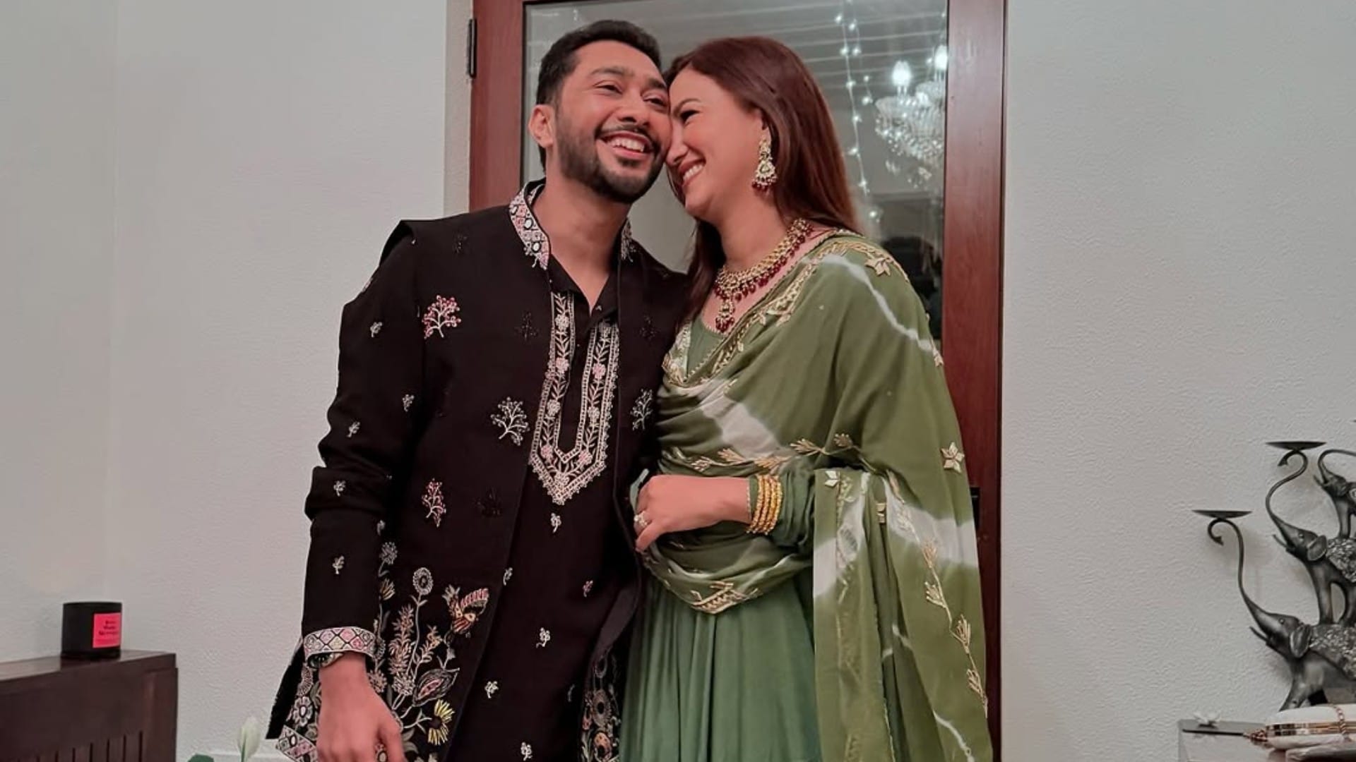 Gauhar Khan kisses husband Zaid Darbar shared such video on 4th anniversary
