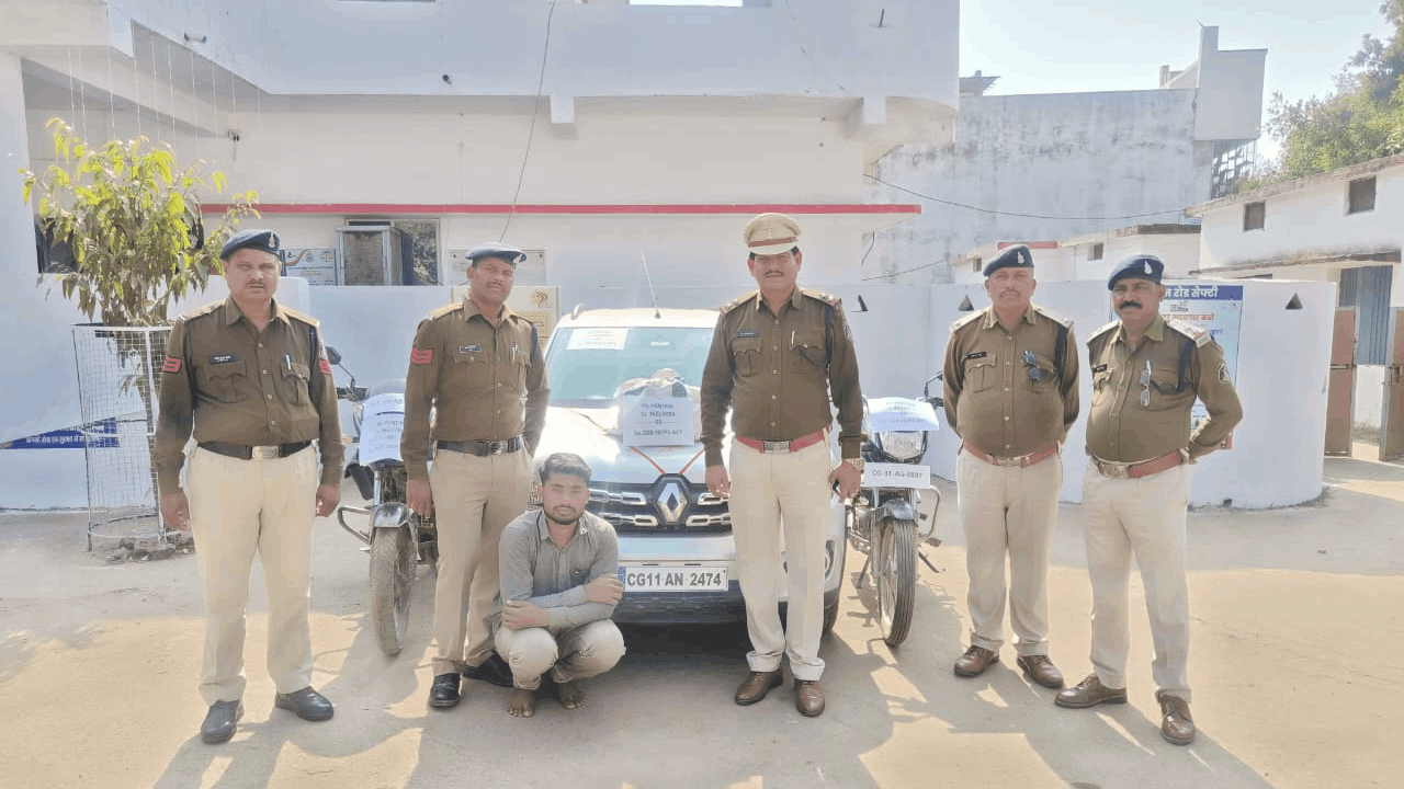 गिरफ्त में तस्कर