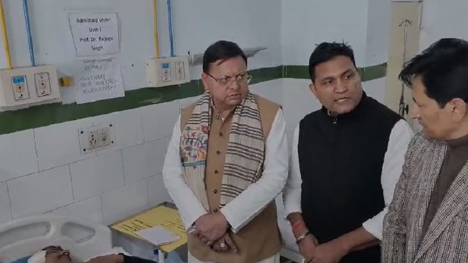 CM Dhami asked commissioner Deepak Rawat to take action against outside drivers driving on the wrong side