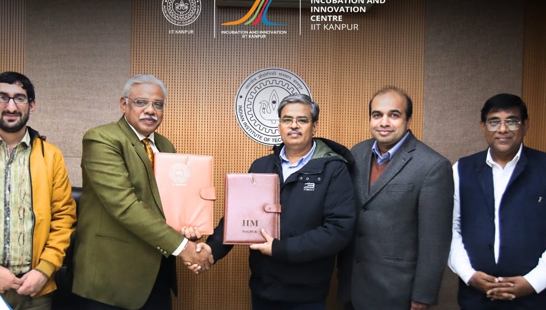 IIM Nagpur will become the management guru of IITs startup an agreement was signed between two institutions