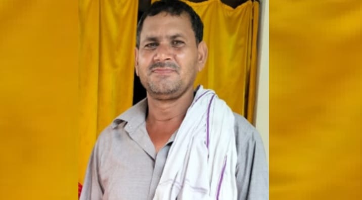 Kanpur Accident Truck backed carelessly contractor died after getting stuck between two vehicles