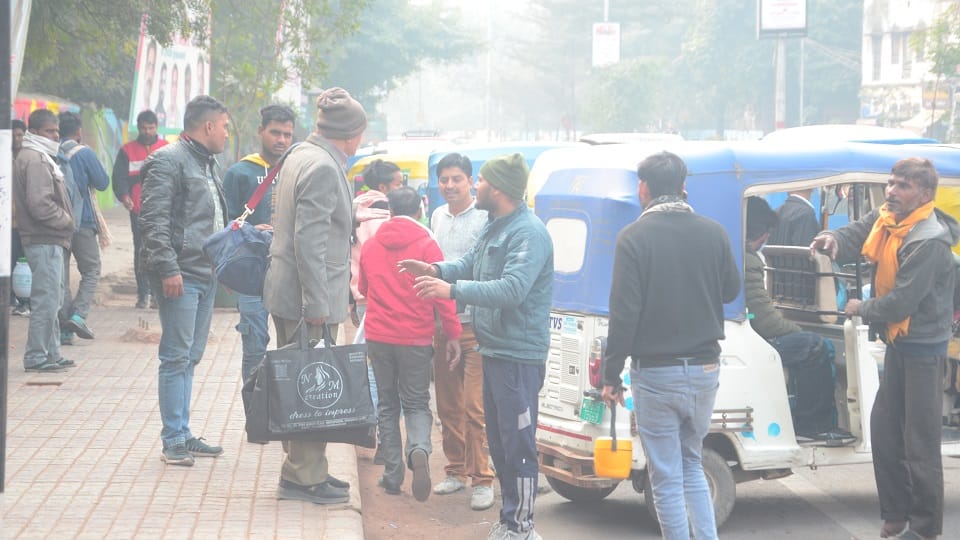 Passengers upset on Christmas: E-buses were not seen on roads for 10 hours auto drivers charged double fare