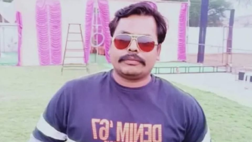 Bike collides with transformer, constable dies in road accident
