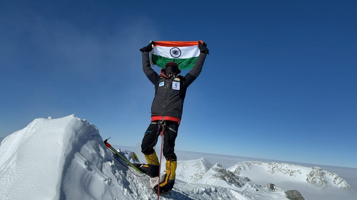 Narendra conquered the highest peak of Antarctica continent, Vinson Massif mountain, in minus 52 degrees