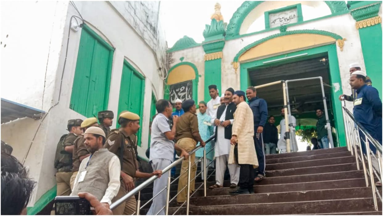 Jama Masjid vs Harihar Mandir Dispute: Muslim Side Presents SC Order in Chandausi Court Next Hearing on March
