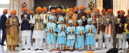 Lucknow: CM Yogi participated in the Veer Bal Diwas program, the program was held at the Chief Minister's resi