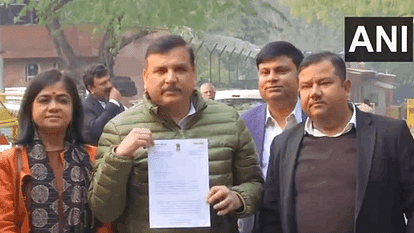 Sanjay Singh reaches ED office and complaint against Parvesh Verma and Manjinder Singh Sirsa