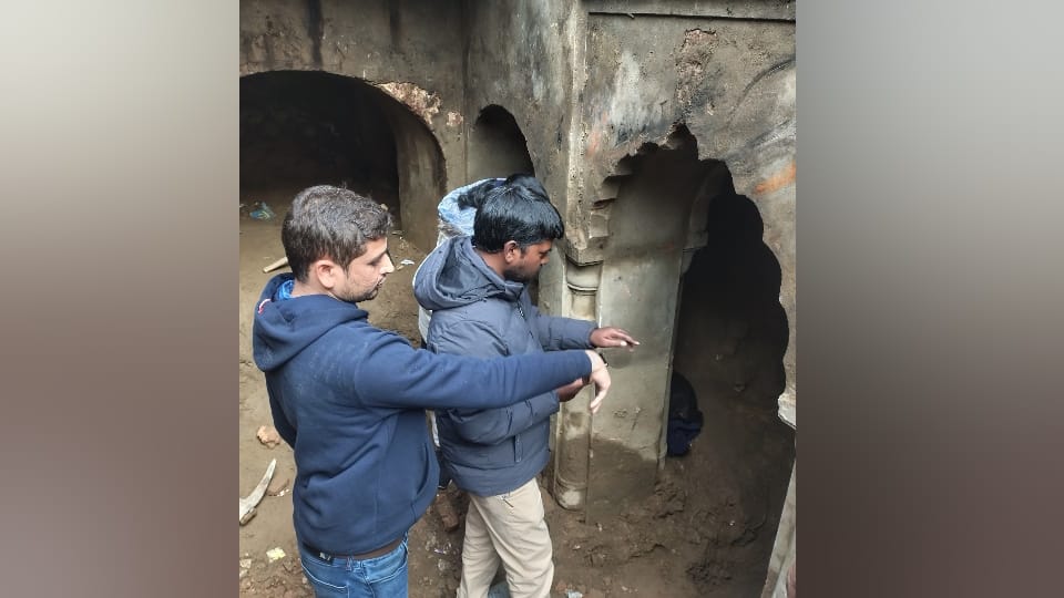 Sambhal Stepwell Excavation of second floor of stepwell stopped in Sambhal