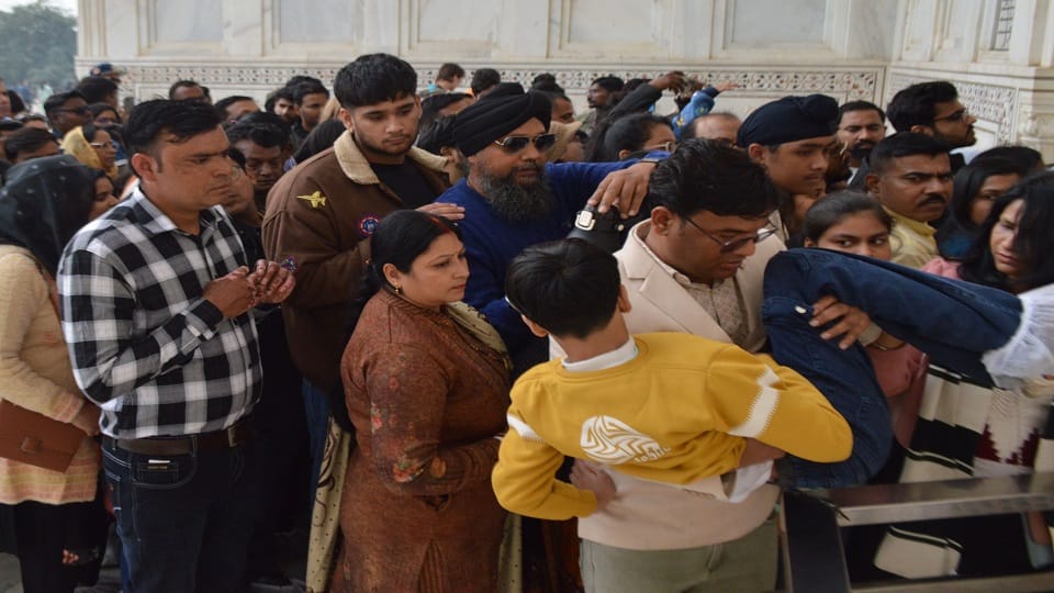 From Christmas to New Year there will be huge crowds at Taj Mahal scramble for tickets